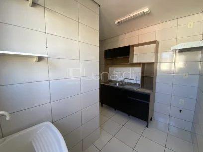 Foto Apartamento com 2 Dormitórios