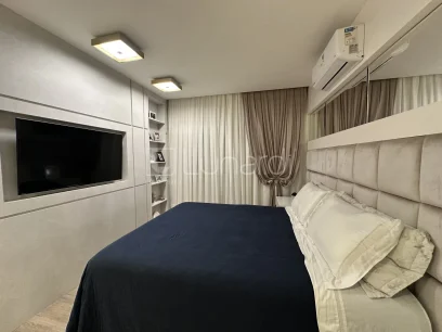 Foto Apartamento com 3 Dormitórios