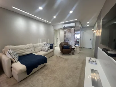 Foto Apartamento com 3 Dormitórios