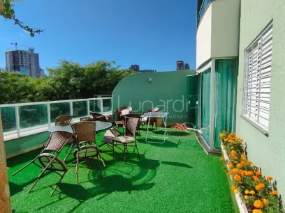 Foto Apartamento com 3 Dormitórios