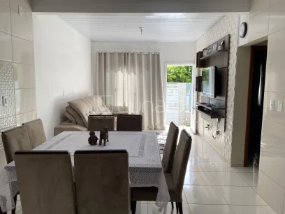 Foto Casa com 3 Dormitórios