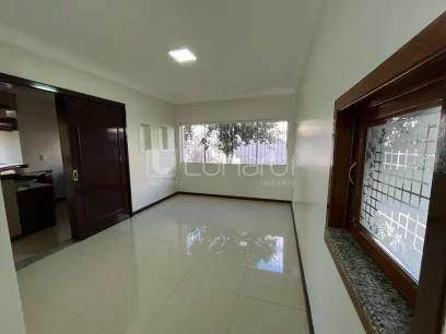 Foto Casa com 5 Dormitórios