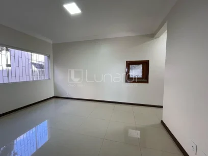 Foto Casa com 5 Dormitórios