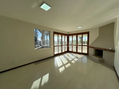 Foto Casa com 5 Dormitórios