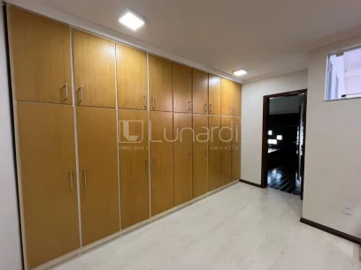 Foto Casa com 5 Dormitórios