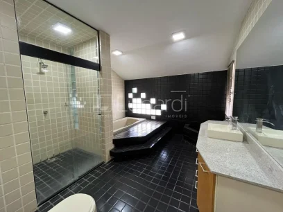 Foto Casa com 5 Dormitórios
