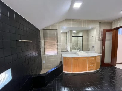 Foto Casa com 5 Dormitórios