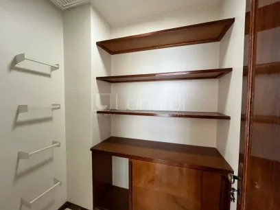 Foto Casa com 5 Dormitórios