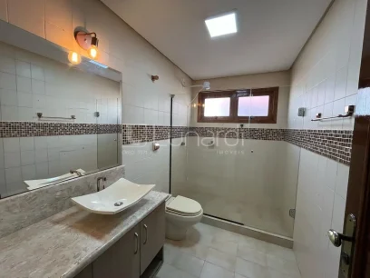 Foto Casa com 5 Dormitórios