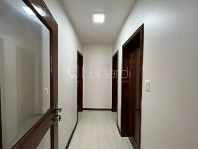 Foto Casa com 5 Dormitórios