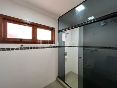 Foto Casa com 5 Dormitórios