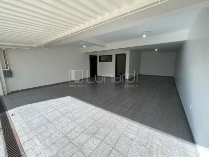 Foto Casa com 5 Dormitórios