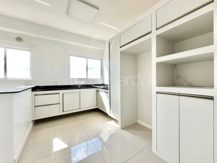 Apartamento com 2 Dormitórios