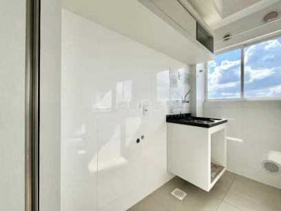Foto Apartamento com 2 Dormitórios