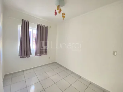 Foto Apartamento com 2 Dormitórios