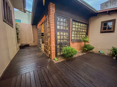 Foto Casa com 3 Dormitórios