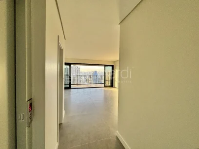 Foto Apartamento com 3 Suítes