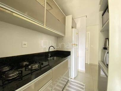 Foto Apartamento com 2 Dormitórios