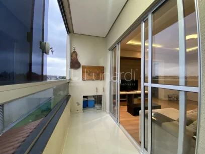 Foto Apartamento com 2 Dormitórios