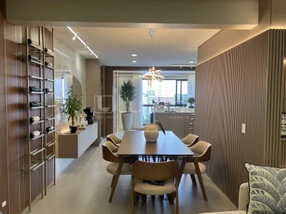 Foto Apartamento com 3 Dormitórios