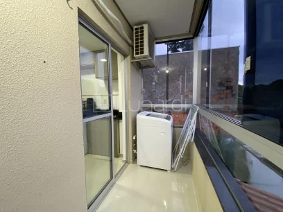 Foto Apartamento com 2 Dormitórios