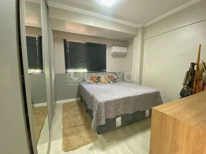 Foto Apartamento com 4 Dormitórios