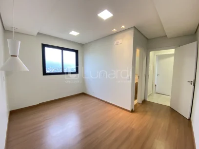 Foto Apartamento com 2 Suítes