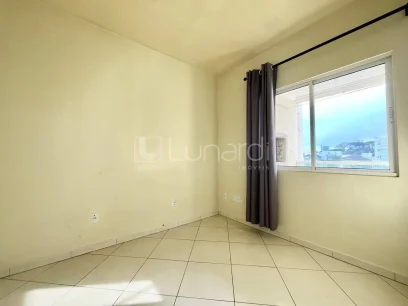 Foto Apartamento com 2 Dormitórios