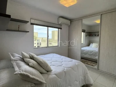 Foto Apartamento com 2 Dormitórios