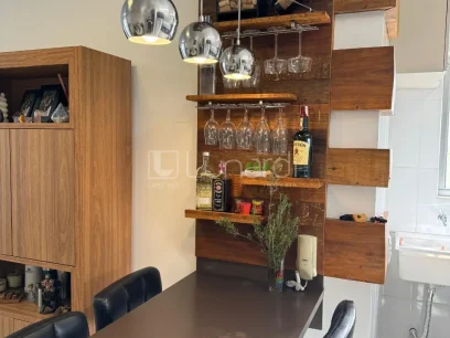 Foto Apartamento com 2 Dormitórios