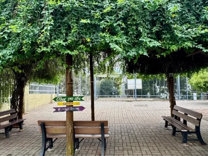 Foto Apartamento com 2 Dormitórios