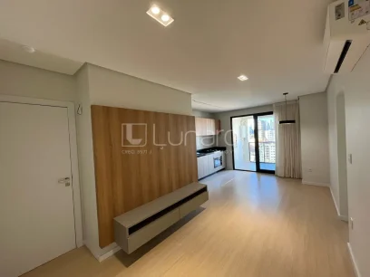Foto Apartamento com 2 Dormitórios