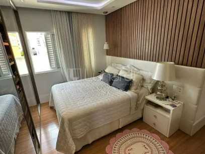 Foto Apartamento com 3 Dormitórios