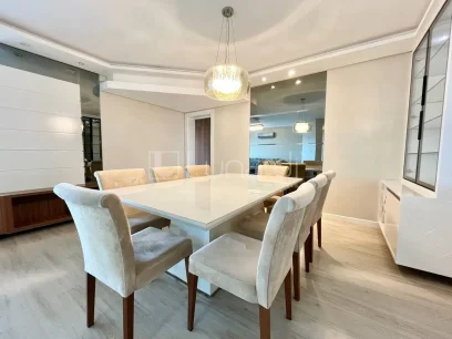 Foto Apartamento com 2 Dormitórios