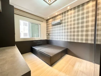 Foto Apartamento com 2 Dormitórios