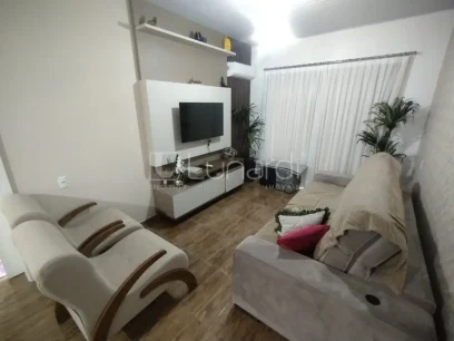 Foto Casa com 2 Dormitórios