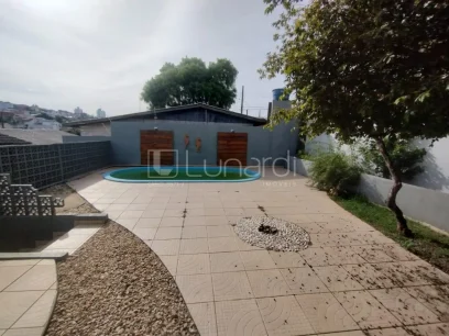 Foto Casa com 3 Dormitórios