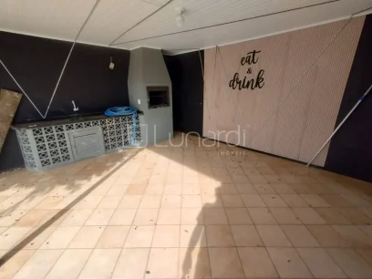 Foto Casa com 3 Dormitórios