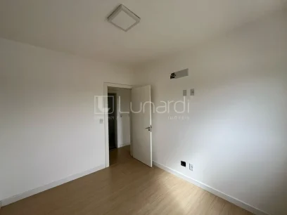 Foto Apartamento com 3 Dormitórios