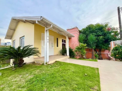 Foto Casa com 4 Dormitórios