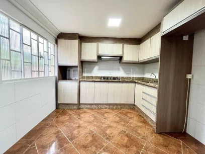 Foto Casa com 4 Dormitórios