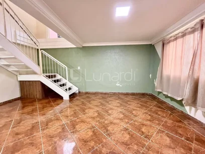 Foto Casa com 4 Dormitórios