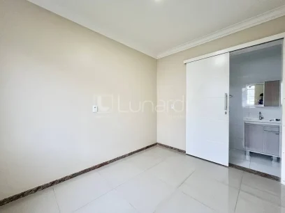Foto Casa com 4 Dormitórios