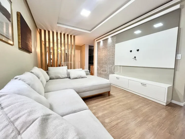 Apartamento com 3 Dormitórios