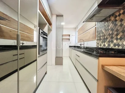 Foto Apartamento com 3 Dormitórios