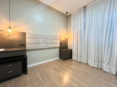 Foto Apartamento com 3 Dormitórios