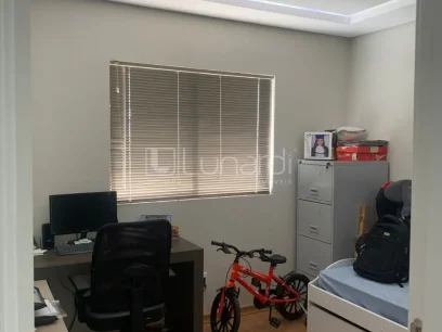 Foto Apartamento com 2 Dormitórios