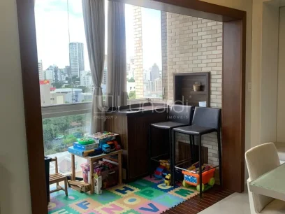 Foto Apartamento com 2 Dormitórios