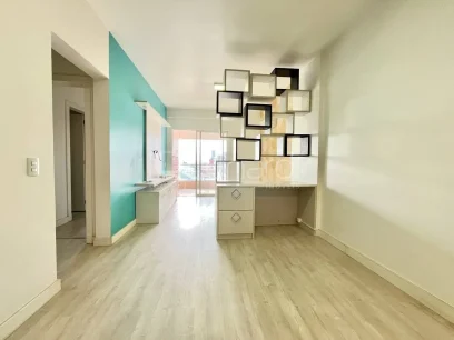 Foto Apartamento com 2 Dormitórios