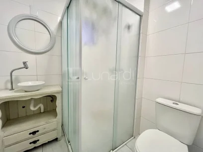 Foto Apartamento com 2 Dormitórios